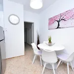 Zilina Homes2 شقة خانيا